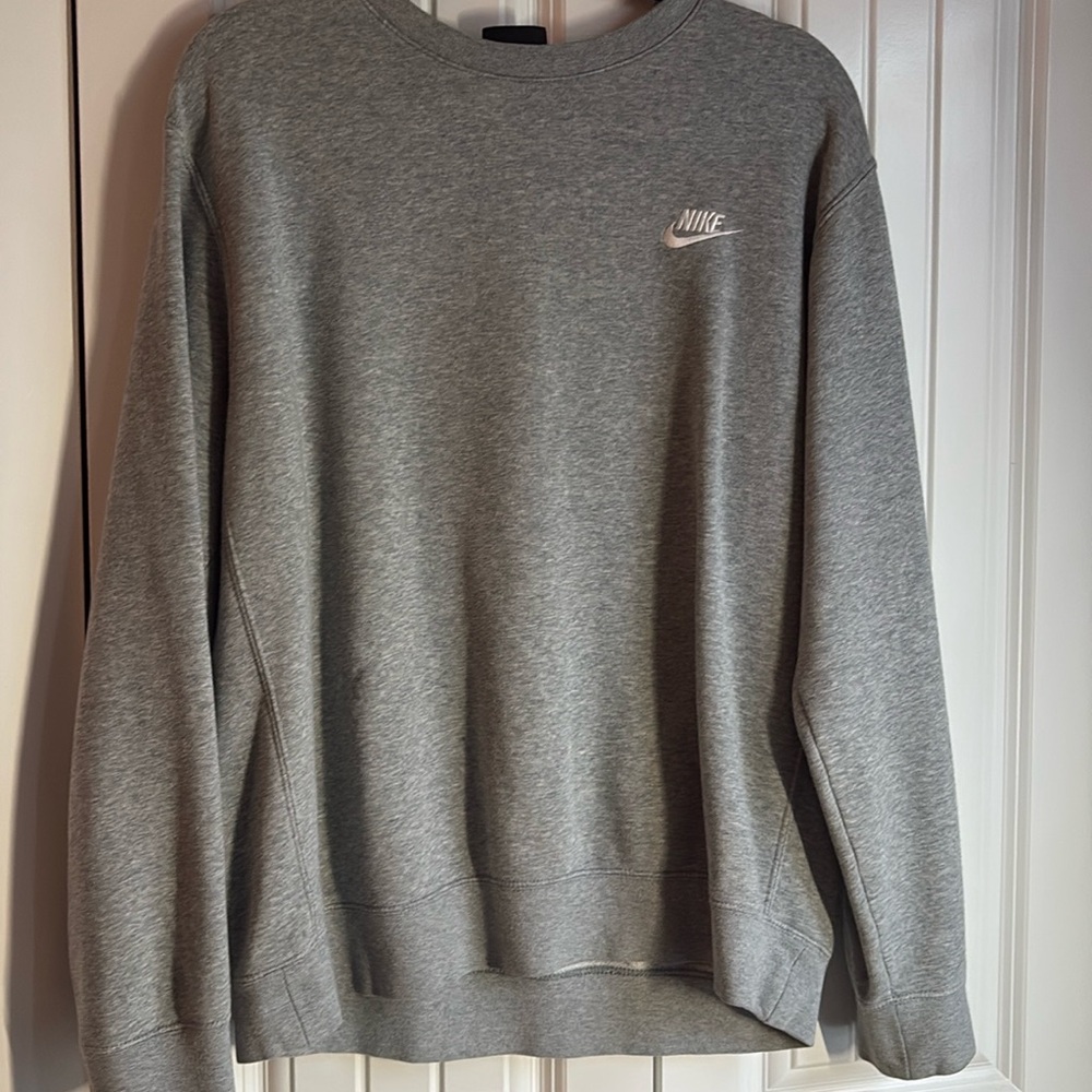 Men’s size M Nike Sweatshirt
